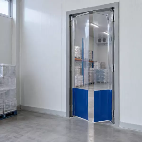 Маятниковая распашная двустворчатая эластичная дверь из ПВХ 250*120